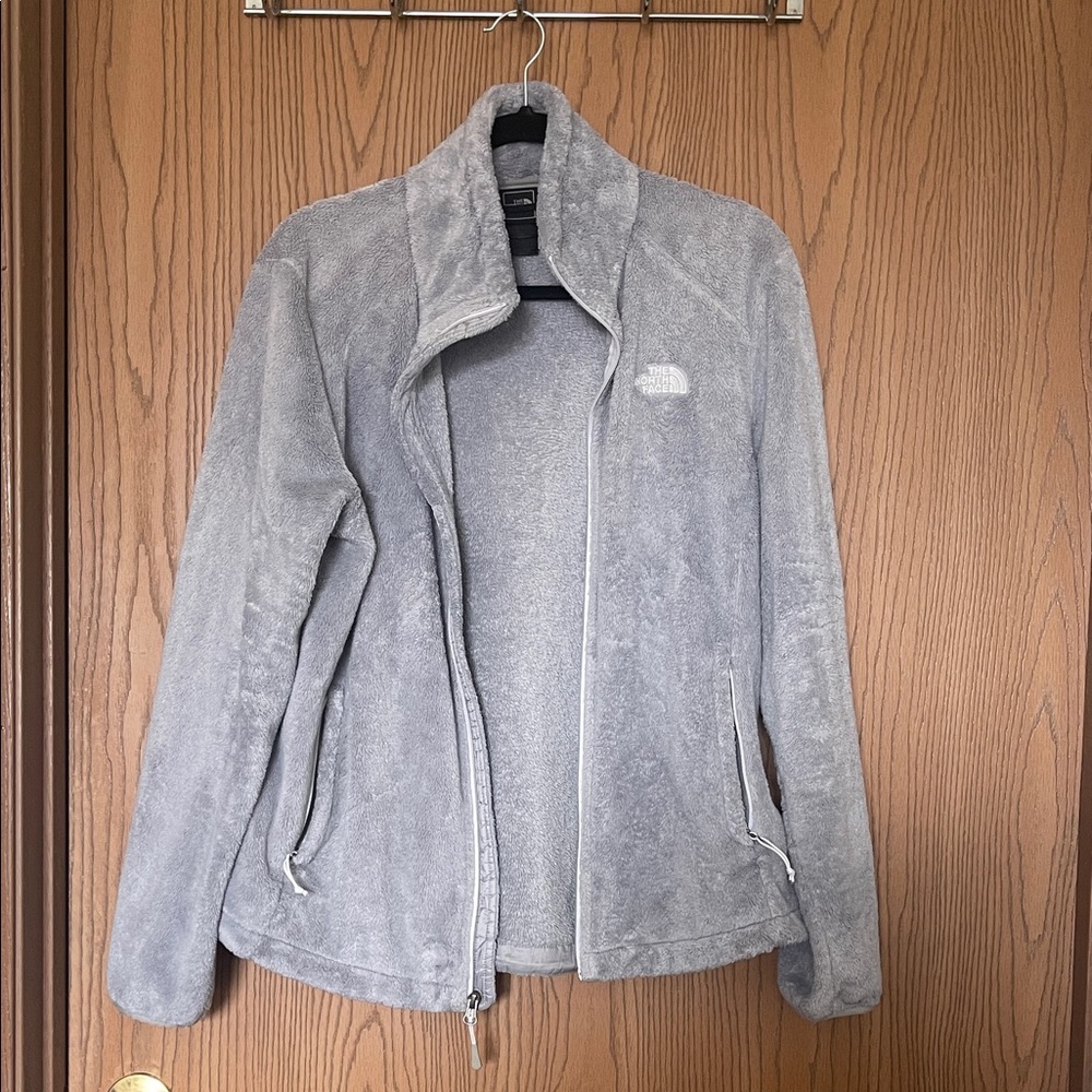 The North Face Women’s Light Gray Fleece Jacket